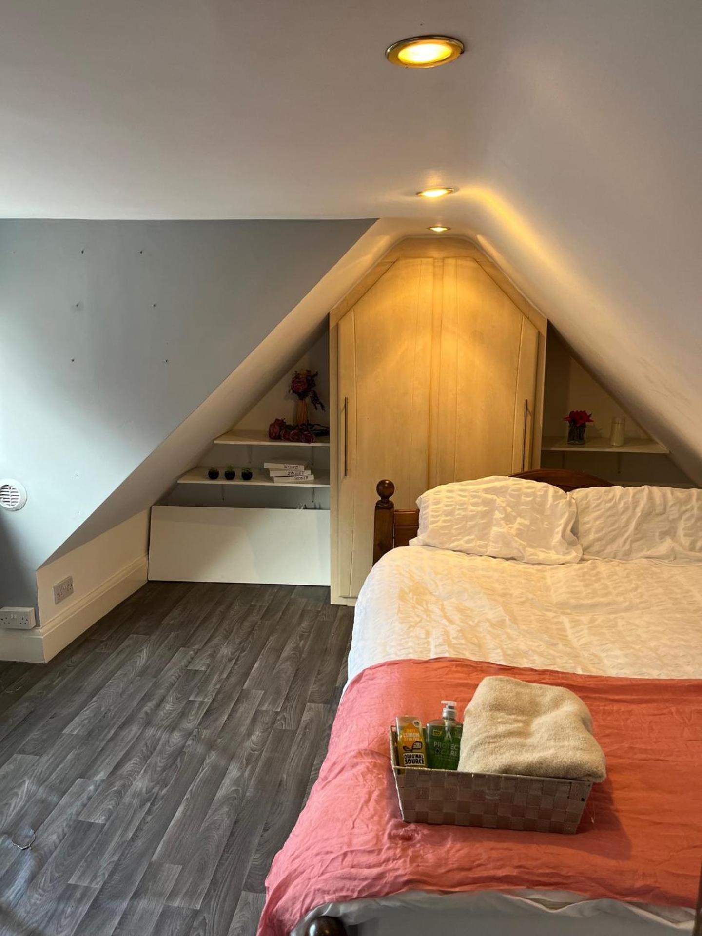 Cozy Room In A Serene House Birmingham Exterior photo